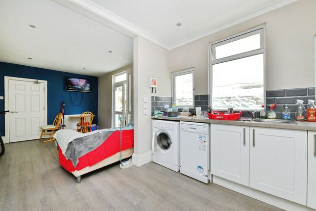 88, Ladysmith Road, Plymouth photo 4