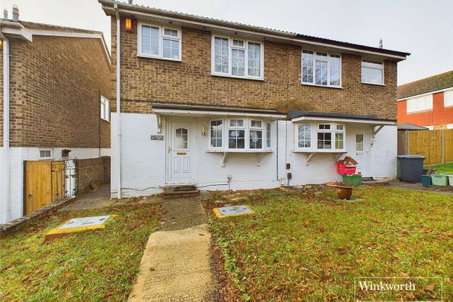 Terraced house for sale in Yew Tree Rise, Calcot, Reading, Berkshire