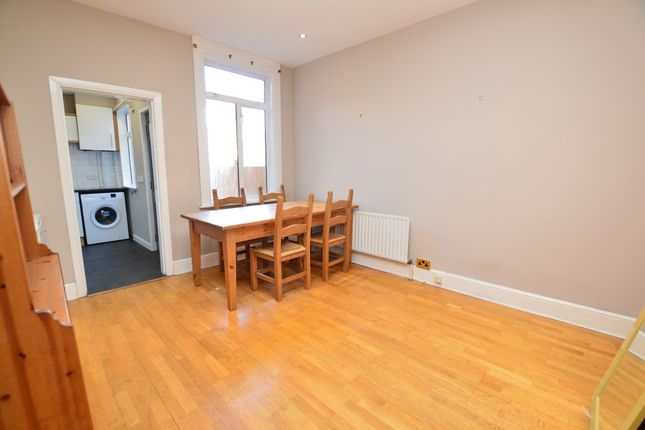 60, Sheffield photo 5