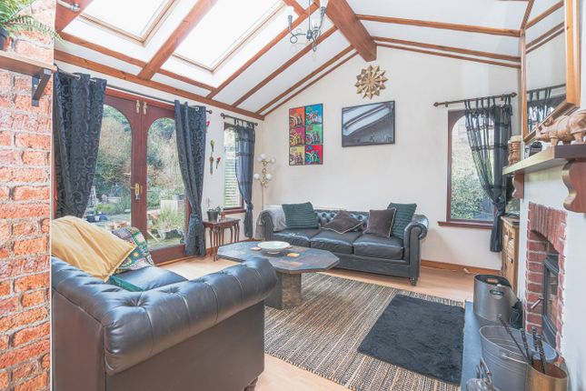 23, Dewars Avenue, Kelty photo 3