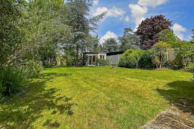 Detached bungalow for sale in Devonshire Way, Shirley, Croydon, Surrey