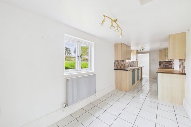 The Brambles, Hyde Lane, Newnham photo 4