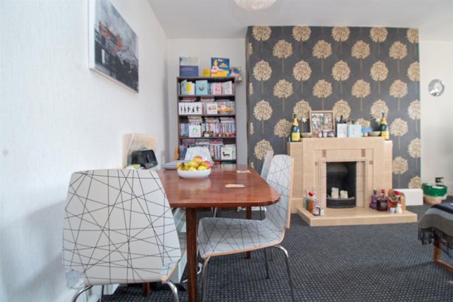 Flat 4, 22, Lansdowne Place, Hove photo 4