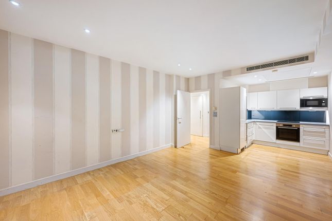 Flat 14, 30 Blandford Street, London photo 4