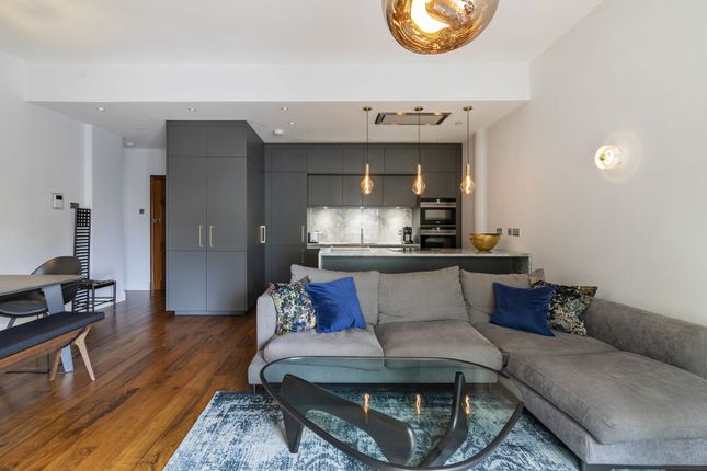 Flat for sale in 9 Herbal Hill, London