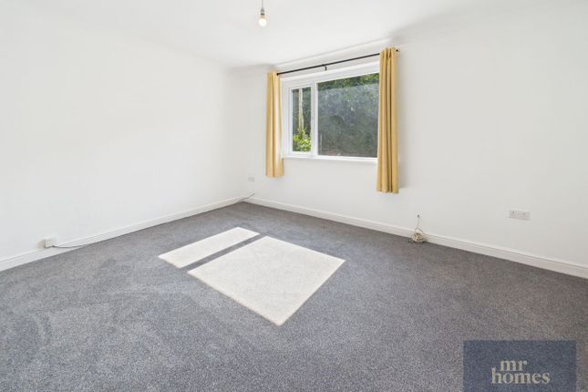 120, Greenfarm Road, Cardiff photo 3