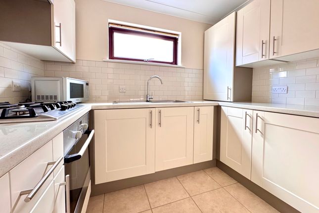 1 Hardy Close, Mount Pleasant Lane, Swanage photo 4