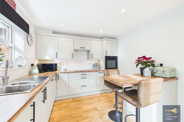 9, Morton Drive, Devon photo 2