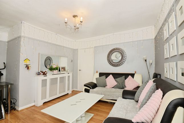 Micklefield Road, High Wycombe photo 2