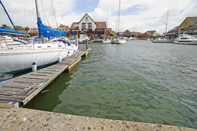 S8 Mooring c/o, Newlyn Way, Portsmouth photo 4