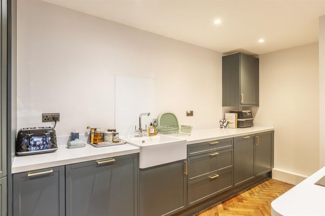12 Harold Ct, Canute Road, Faversham photo 5