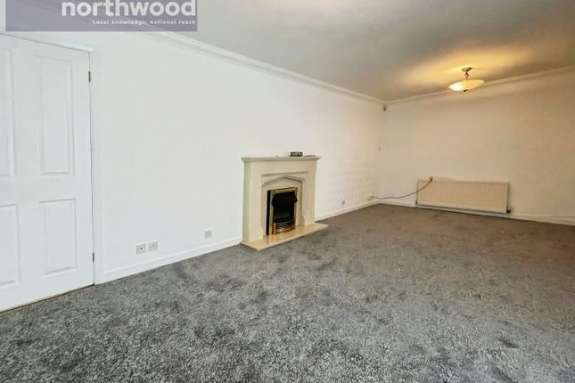 11, Birch Close, Wirral photo 3