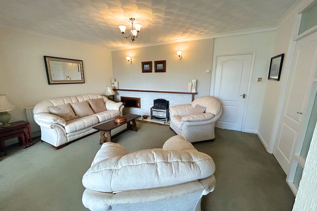 54, ORCHARD DRIVE, PORTHCAWL photo 4