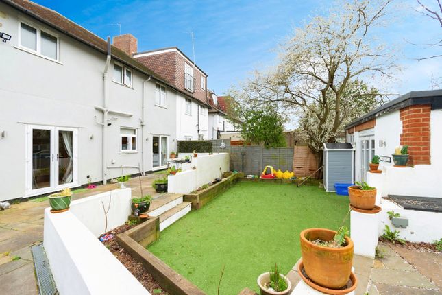 Flat for sale in Rose Hill Park West, Sutton