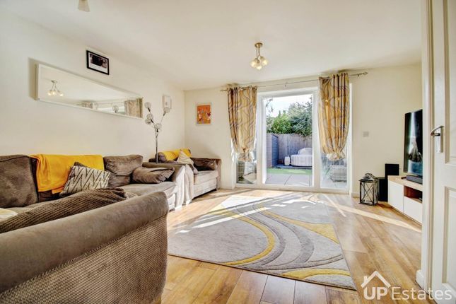 29, Marjorie Way, Coventry photo 2