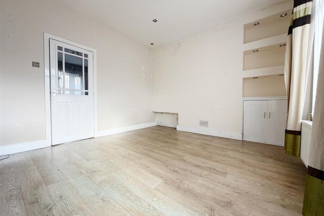8., Glasfryn Terrace, Wrexham photo 4