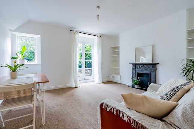 Thumbnail Flat for sale in Garden Flat, Southleigh Road, Clifton, Bristol