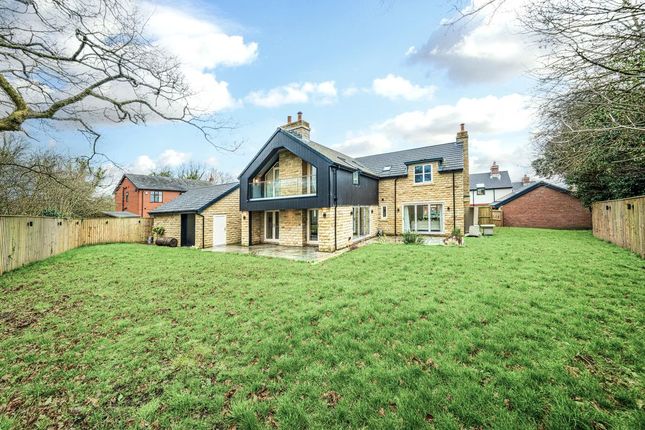 Mulberry House, 6 Barn Croft, Preston photo 4
