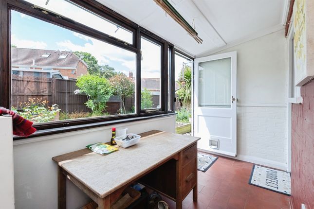 11a, High Howe Gardens, Bournemouth photo 4