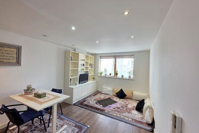 13 15, Church Road, London photo 2
