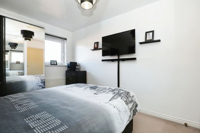 Flat for sale in Thackhall Street, Coventry, West Midlands