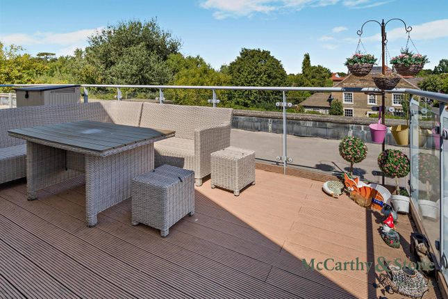 35 Bowles Court, Westmead Lane, Chippenham photo 4