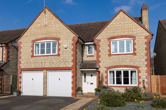 Thumbnail Detached house for sale in Heigham Court, Stanford In The Vale, Faringdon