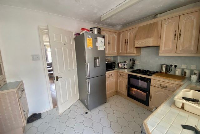28, Betts Close, Godmanchester photo 4