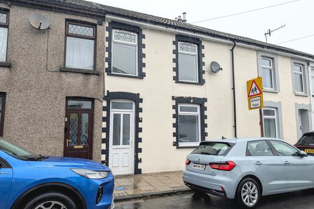 3 Bedroom House in CF39 0PE