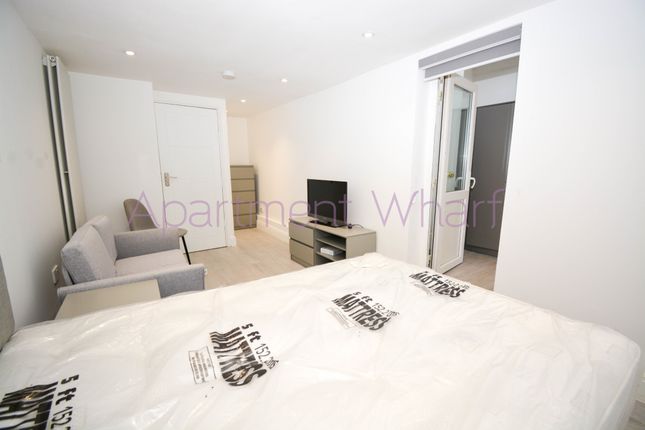 211, London photo 4
