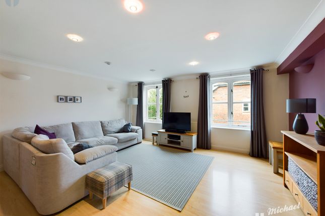 Town house for sale in Whitehead Way, Aylesbury