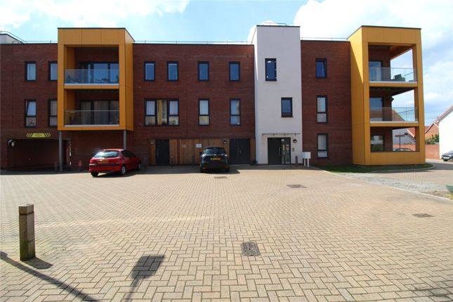 Thumbnail Flat for sale in Cole Avenue, Southend-On-Sea, Essex
