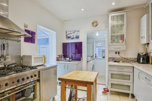 75, Woodlands Avenue, Dorset photo 4
