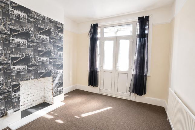 124, Glenwood Avenue, Westcliff-On-Sea photo 4
