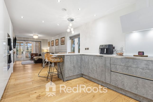 11 Lea Head, Shepley, West Yorkshire photo 3