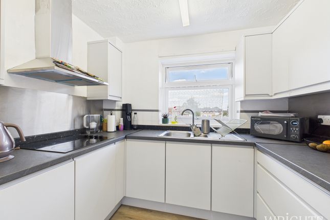 33, Nettlecroft, Welwyn Garden City photo 3