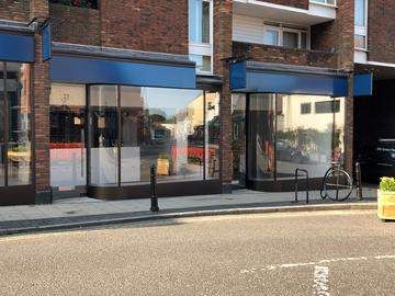 Retail premises to let in High Street, St. Albans