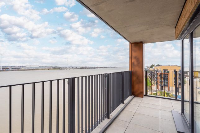 Flat 34, Estella Heights, Northfleet photo 4