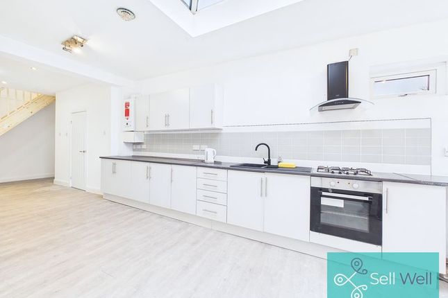 23, Worsley Road North, Manchester photo 3