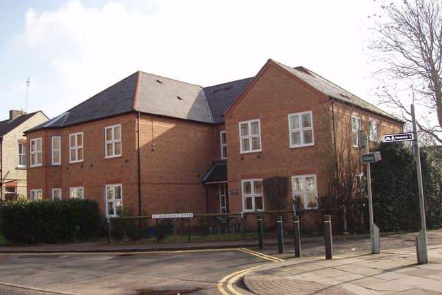 Flat to rent in Chichester House, St Andrews Road, Cambridge