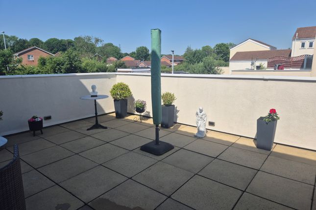 37, Marina Village, RUNCORN photo 2