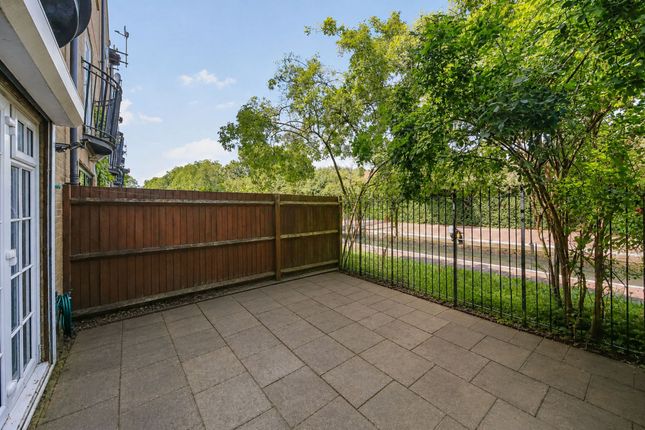 6b Regius Mews, Jodrell Road, London photo 4