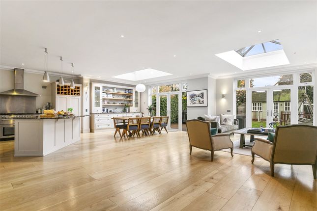 12, Belgrave Road, London photo 2