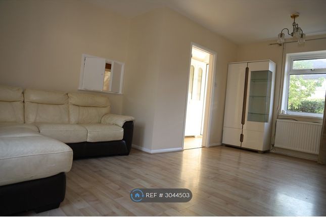 Knights Way, Emmer Green, Reading photo 3