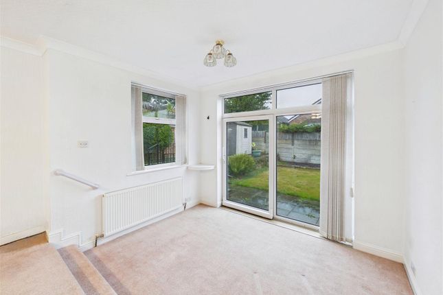 30, Ferndale Road, Dronfield photo 4