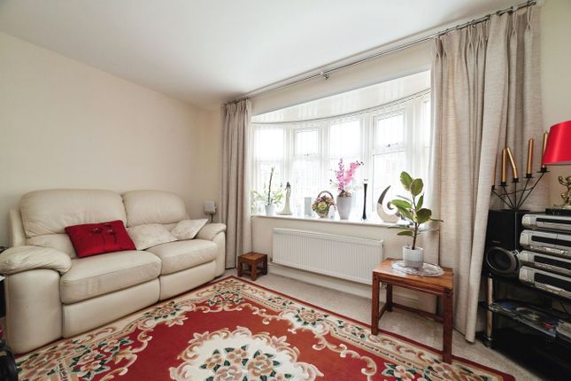 41a, Lawson Avenue, Cottingham photo 3