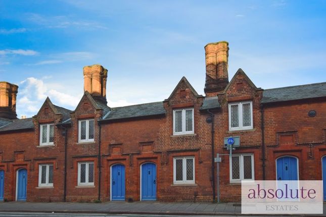 Thumbnail Flat for sale in Dame Alice Street, Town Centre, Bedford