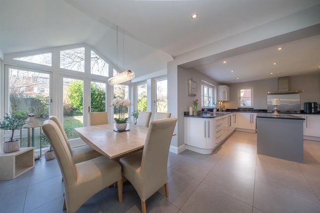 355, Chambersbury Lane, Leverstock Green photo 3