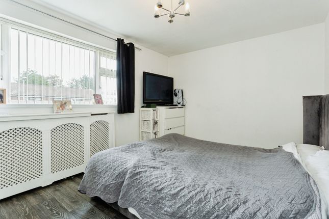 Mews house for sale in Huntingdon Avenue, Chadderton, Oldham
