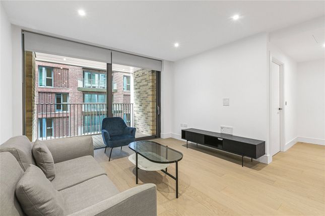 Thumbnail Flat to rent in Palmer Road, London